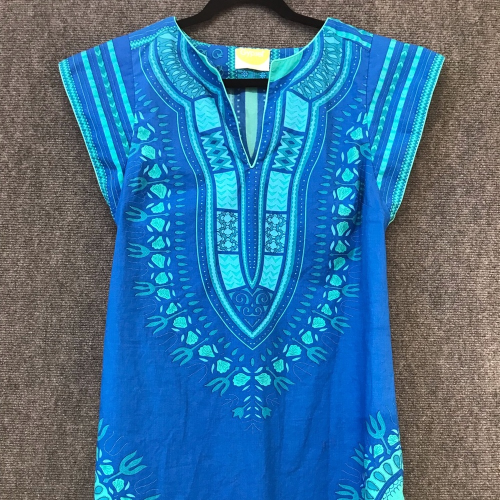 SOLD GYPSET gorgeous Bohemian dress size Small, with sash NEW condition